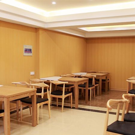 Greentree Inn Zhejiang Ningbo South Railway Station Express Hotel Экстерьер фото