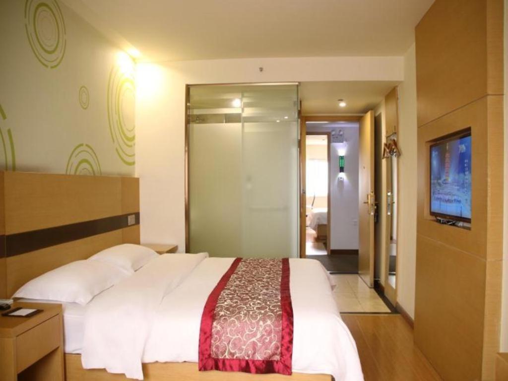 Greentree Inn Zhejiang Ningbo South Railway Station Express Hotel Экстерьер фото