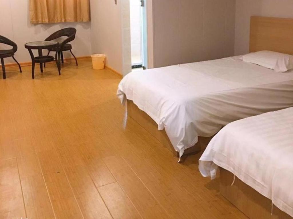 Greentree Inn Zhejiang Ningbo South Railway Station Express Hotel Экстерьер фото
