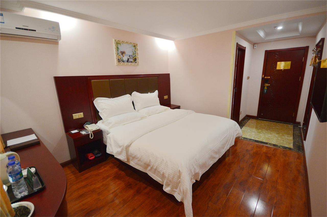 Greentree Inn Zhejiang Ningbo South Railway Station Express Hotel Экстерьер фото