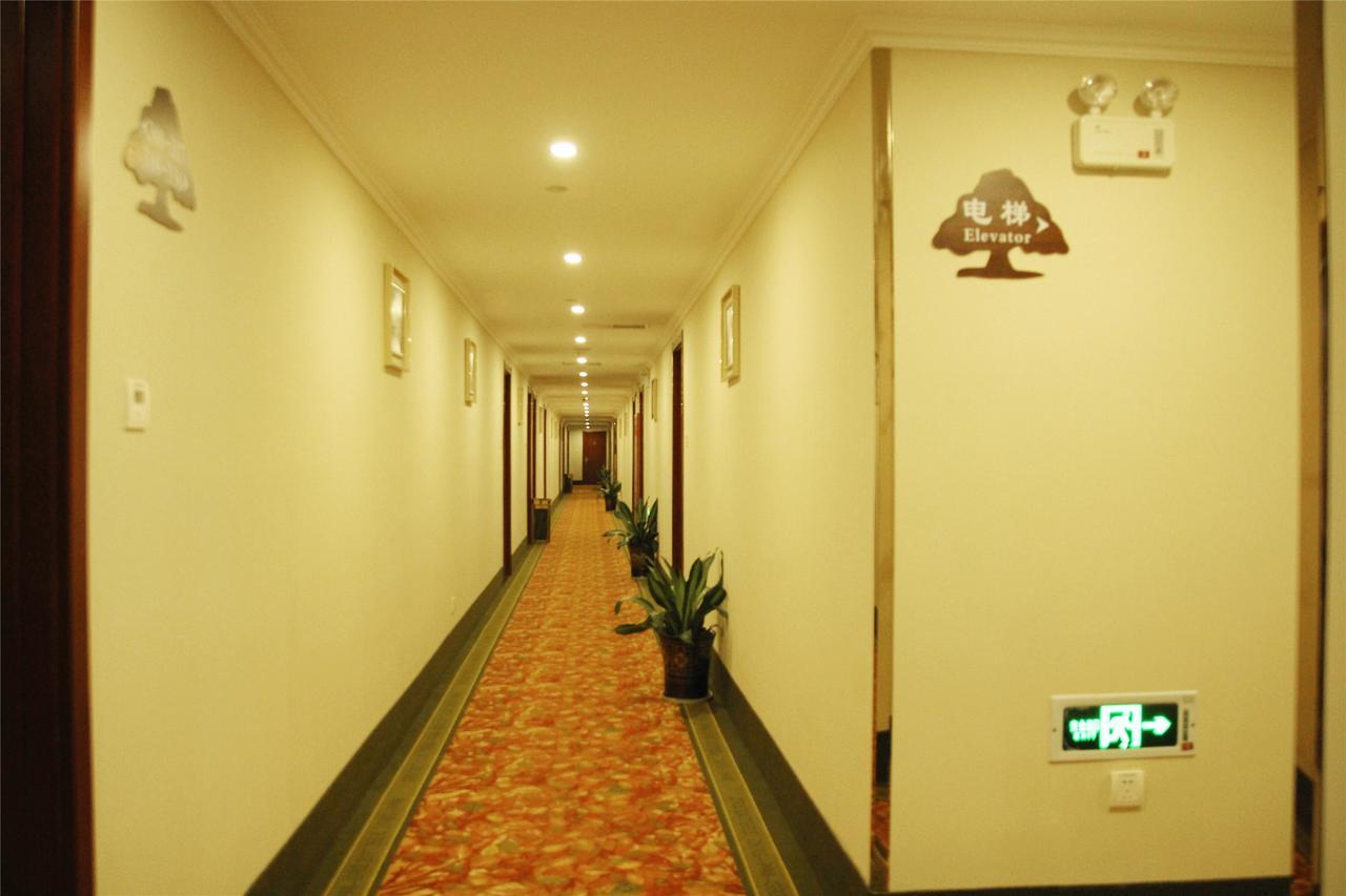 Greentree Inn Zhejiang Ningbo South Railway Station Express Hotel Экстерьер фото